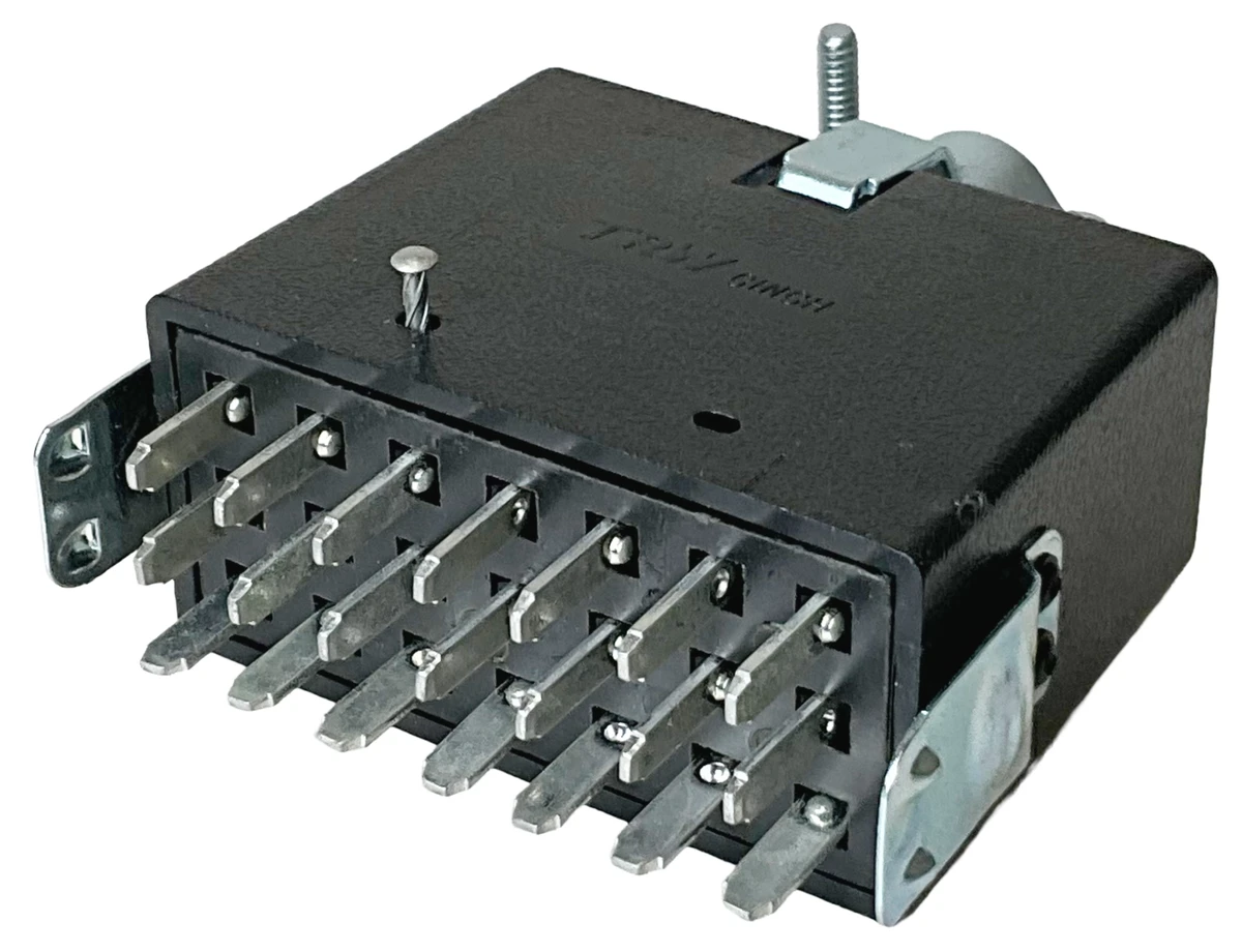 Jones Connector 21 Blade Cinch-Jones Male Inline Locking Connector | Surplus Sales of ...