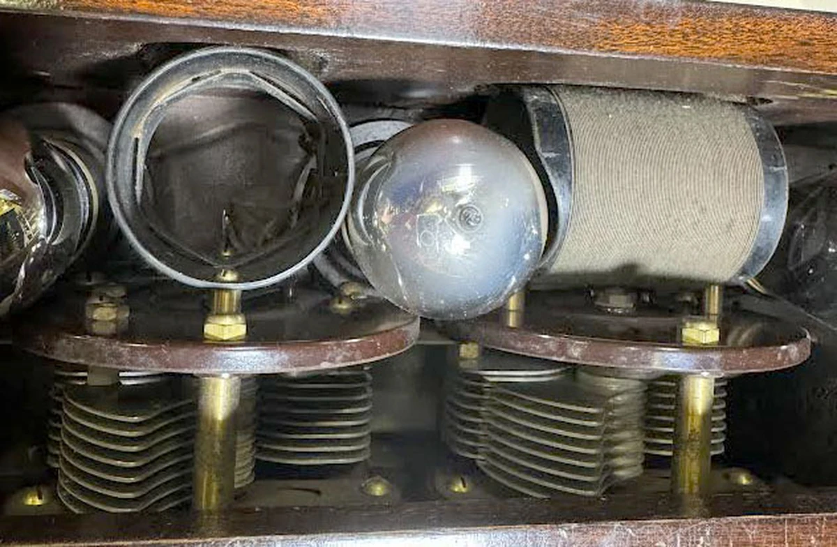 Atwater Kent Model 30 - 6 Tube Receiver | Surplus Sales of Nebraska