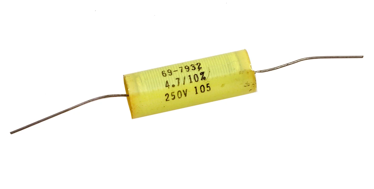 4 µF 250v 10% Non−Polarized Plastic Capacitor