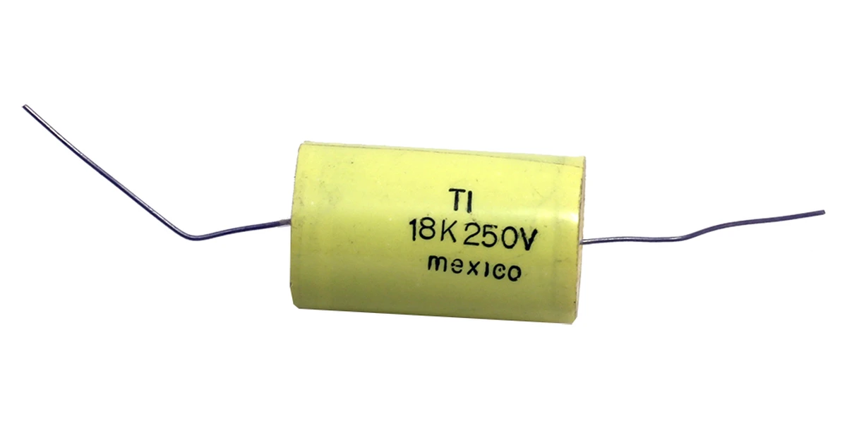 18 µF 250v Non−Polarized Plastic Capacitor