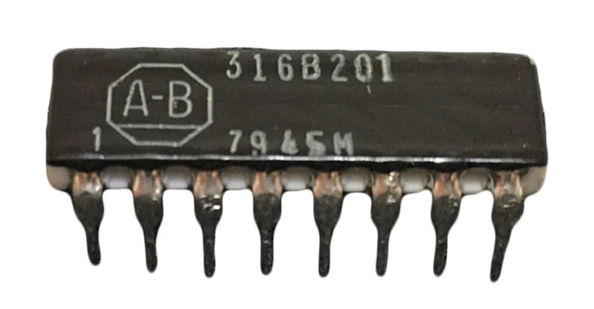 Allen Bradley 16 Pin Dip. Resistor Network. 200 ohms each resistor, 1.6W. ALT P/N: M8340102K2000GA M