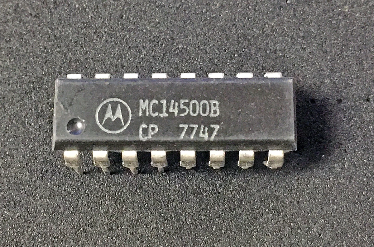 motorola 1-bit wonder boolean 16-pin dip control unit