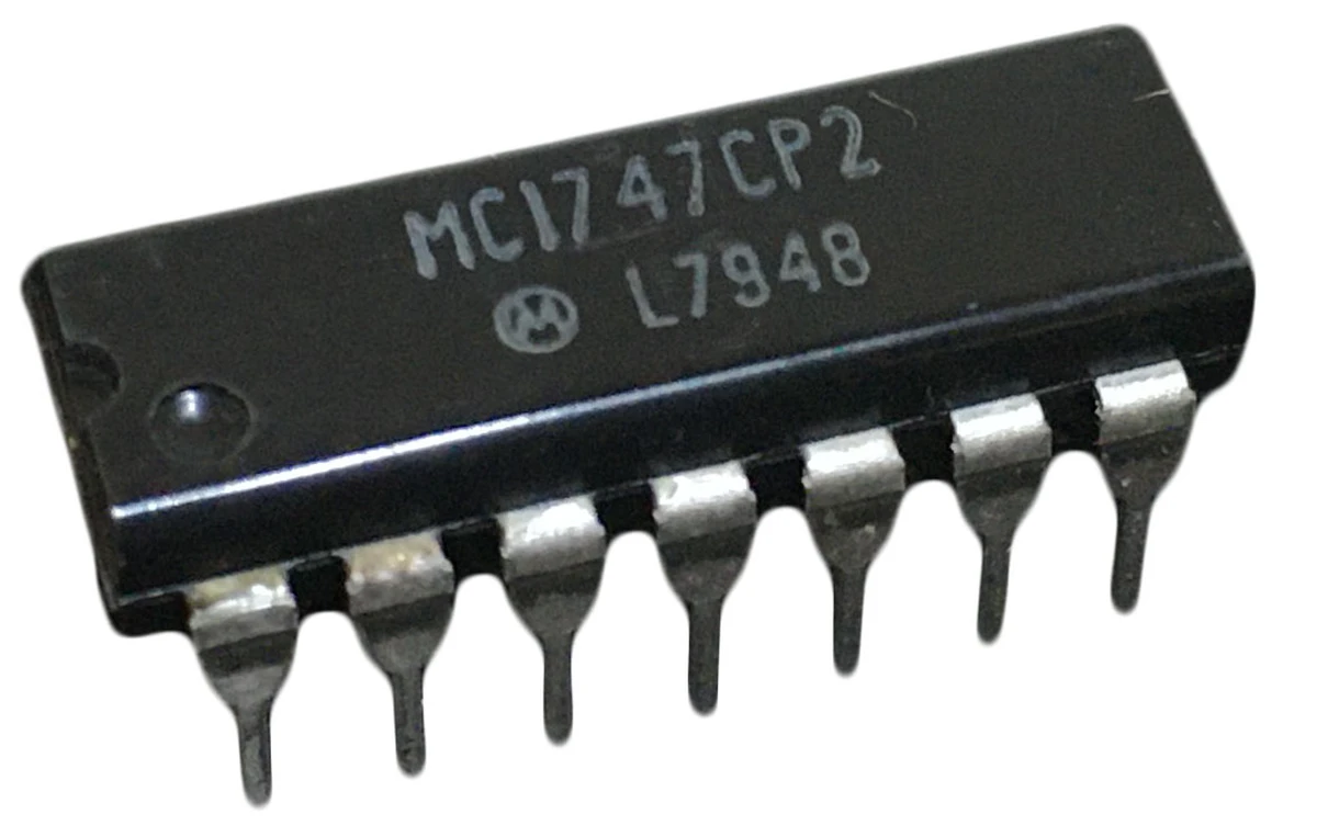 motorola dual 741 op-amp