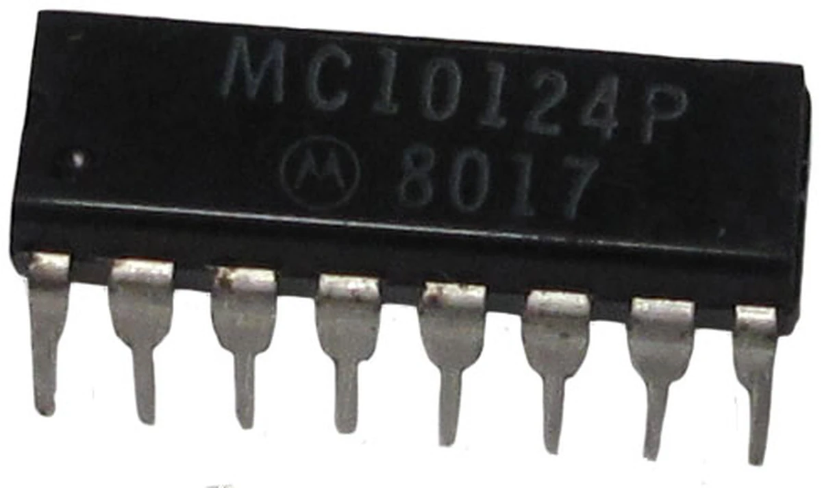 Motorola quad TTL to MECL translator, 16 Pin DIP, DC:8017