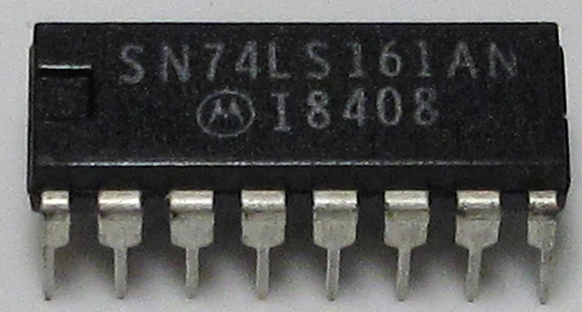 Motorola BCD Decode Counter, 16 pin DIP, DC84 −