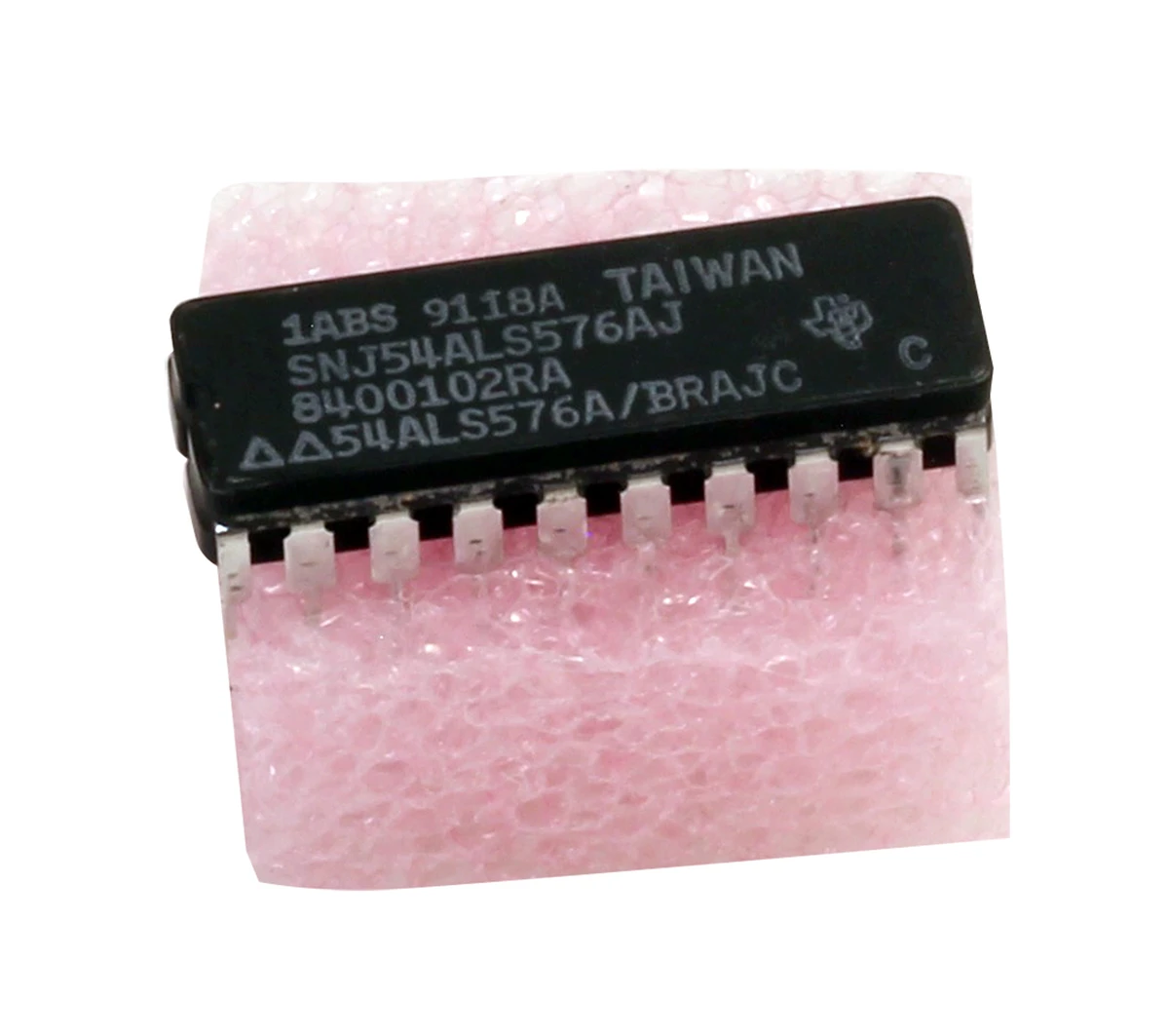 Microcircuit Digital TI, D/C: 91,NSN: 5962−01−250−1078