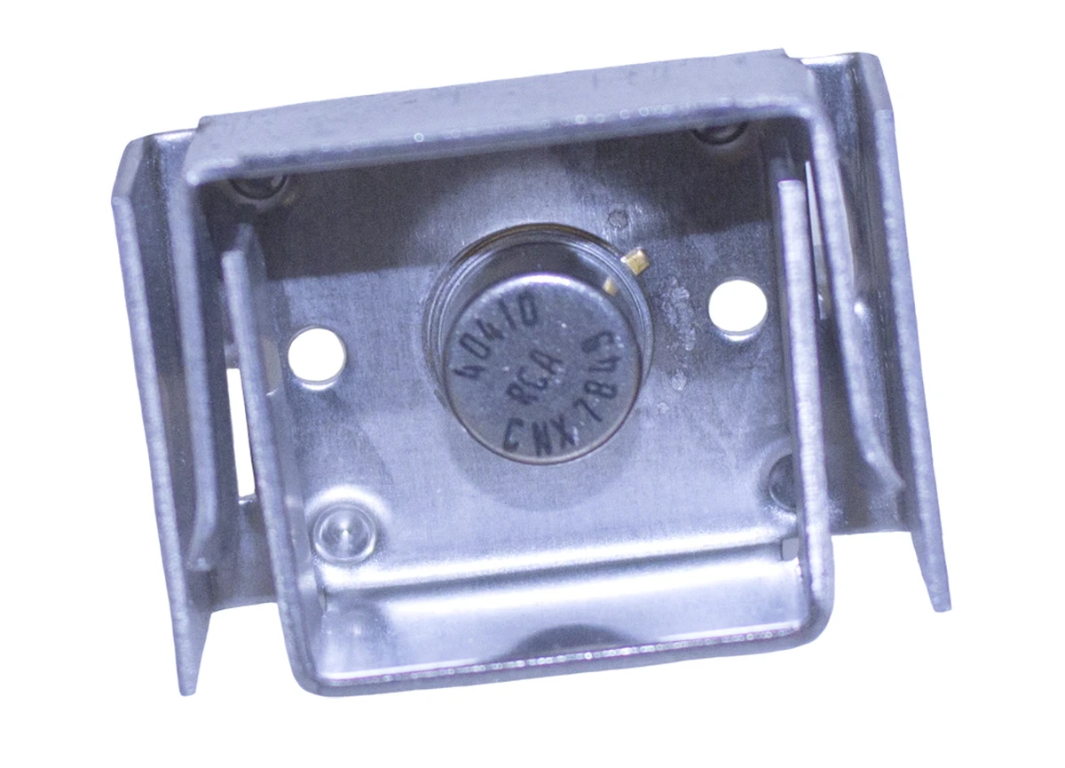 PNP RCA Transistor, TO−39, 90v, 1/2