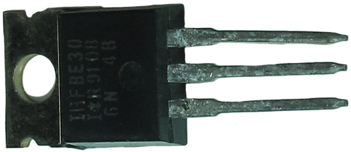 IR N−channel MOSFET, 4.1 amp, 800v. TO−220 DC−91,